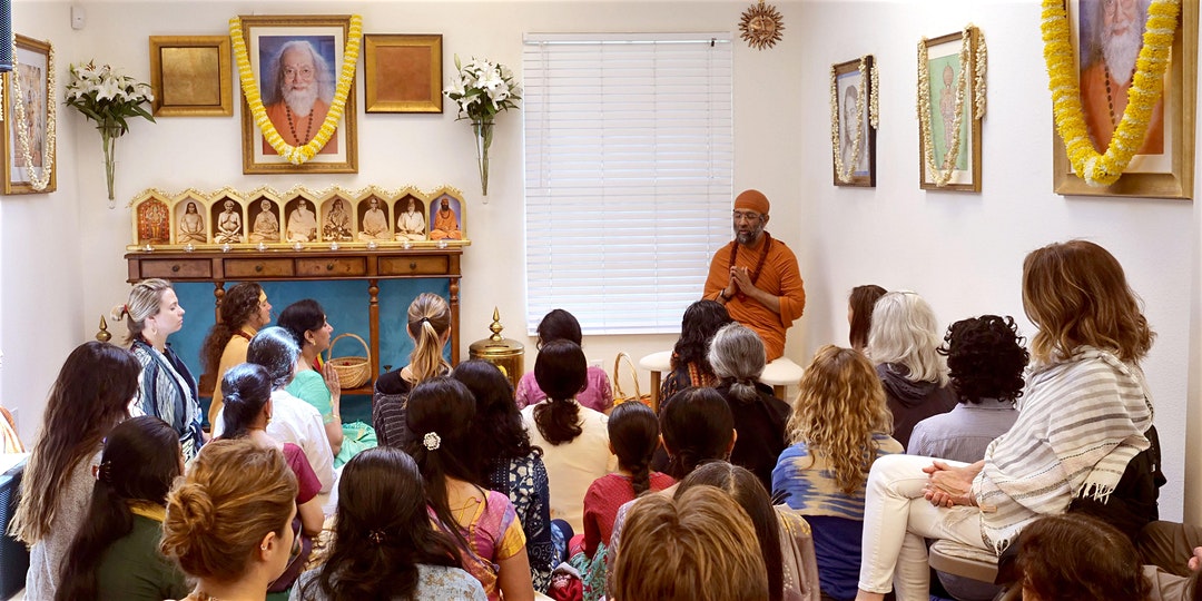 Meditation at Hansavedas Centre